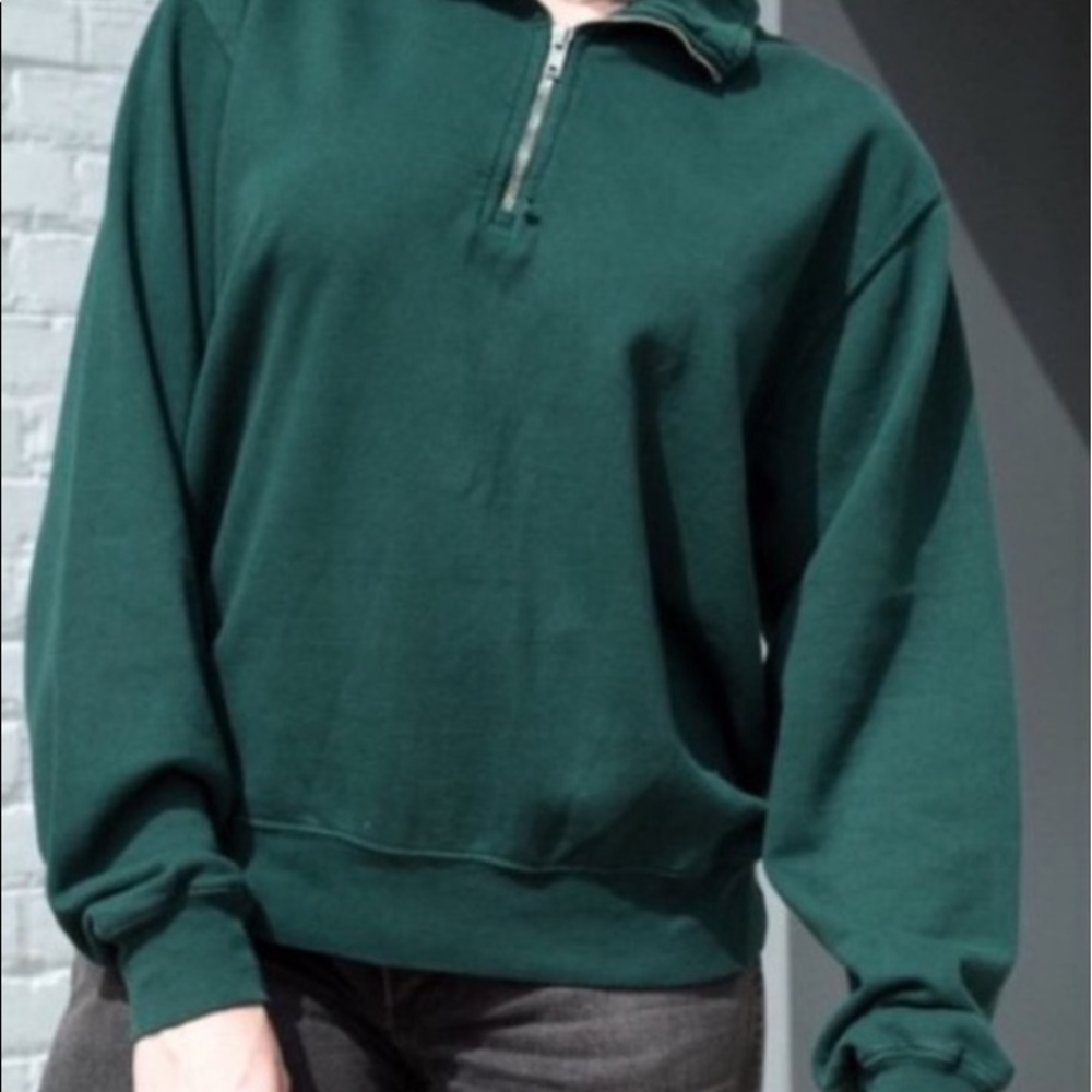 ❤️brandy melville quarter zip up! retails for $36+